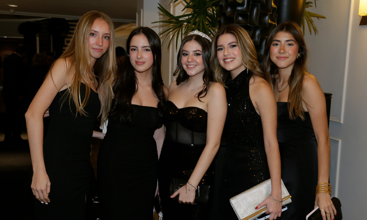 Raquel Robles, Fer Villaseñor, Anabella Santos, Renata Esparza y Carolina Martínez / Foto: Omar Valdez