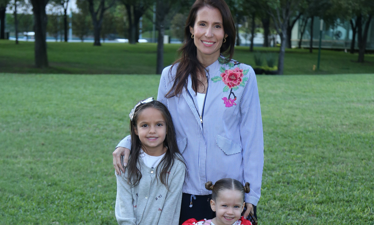 Yusara González de Martínez, Sulamit Martínez y Amaya Martínez / Foto: Roberto Alvarado