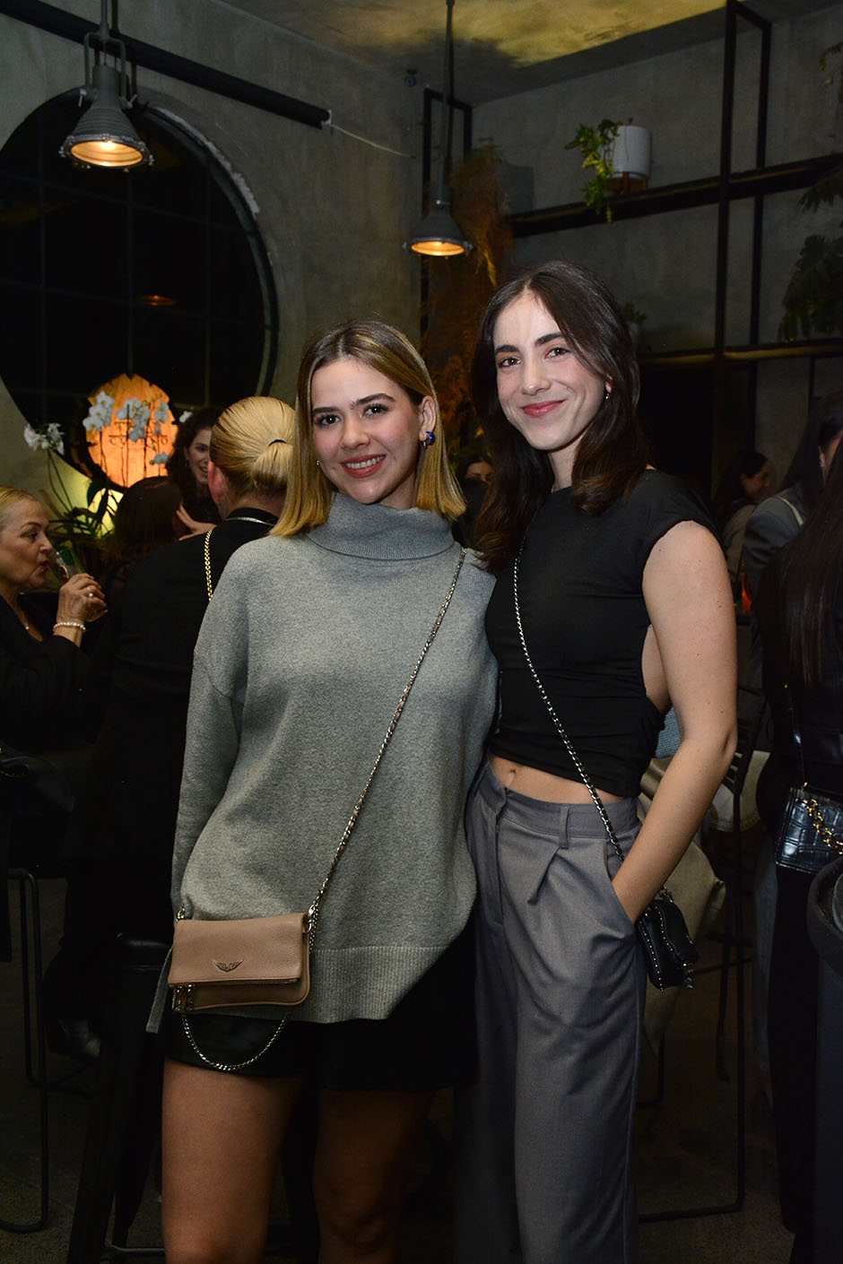 Isabella Lizárraga y Ale Coppel