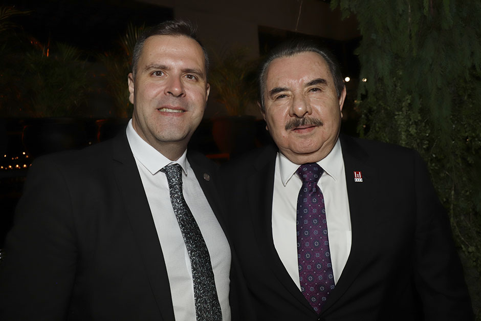 Joan Enric Ubeda García y Antonio Hacu