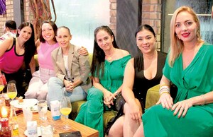 GEORGINA SEPTIÉN, ANA CRISTINA DE LEGORRETA, LOURDES DE ELIZONDO, FERNANDA DE ELIZONDO, DEWI DAN Y JULIA DE BRAÑA estuvieron presentes en el evento