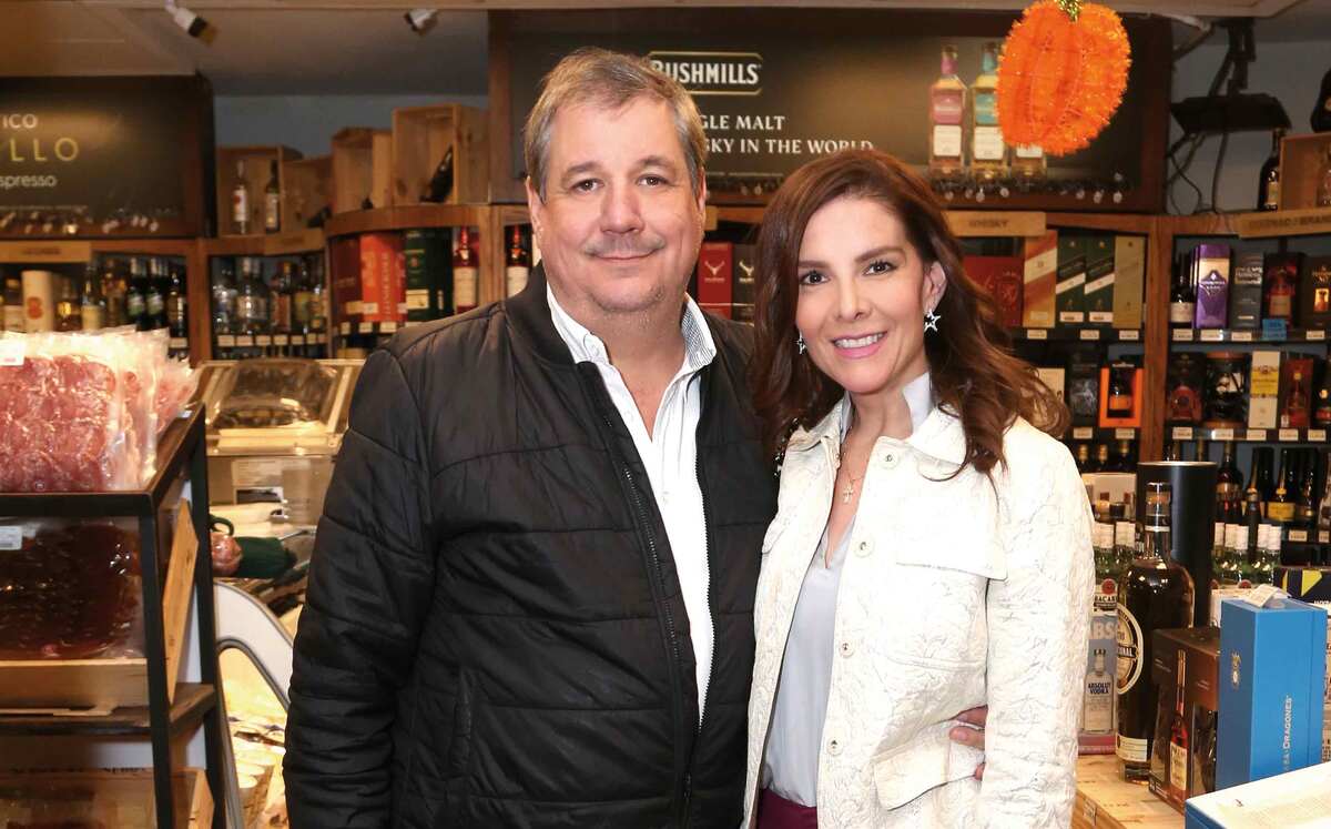 Pedro De la Garza y Mónica Martínez de De la Garza