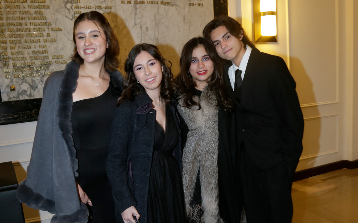 Vanessa Caballero, Roberta Chapa, Marcela Martínez y Adrián Rojas / Foto: Omar Valdez