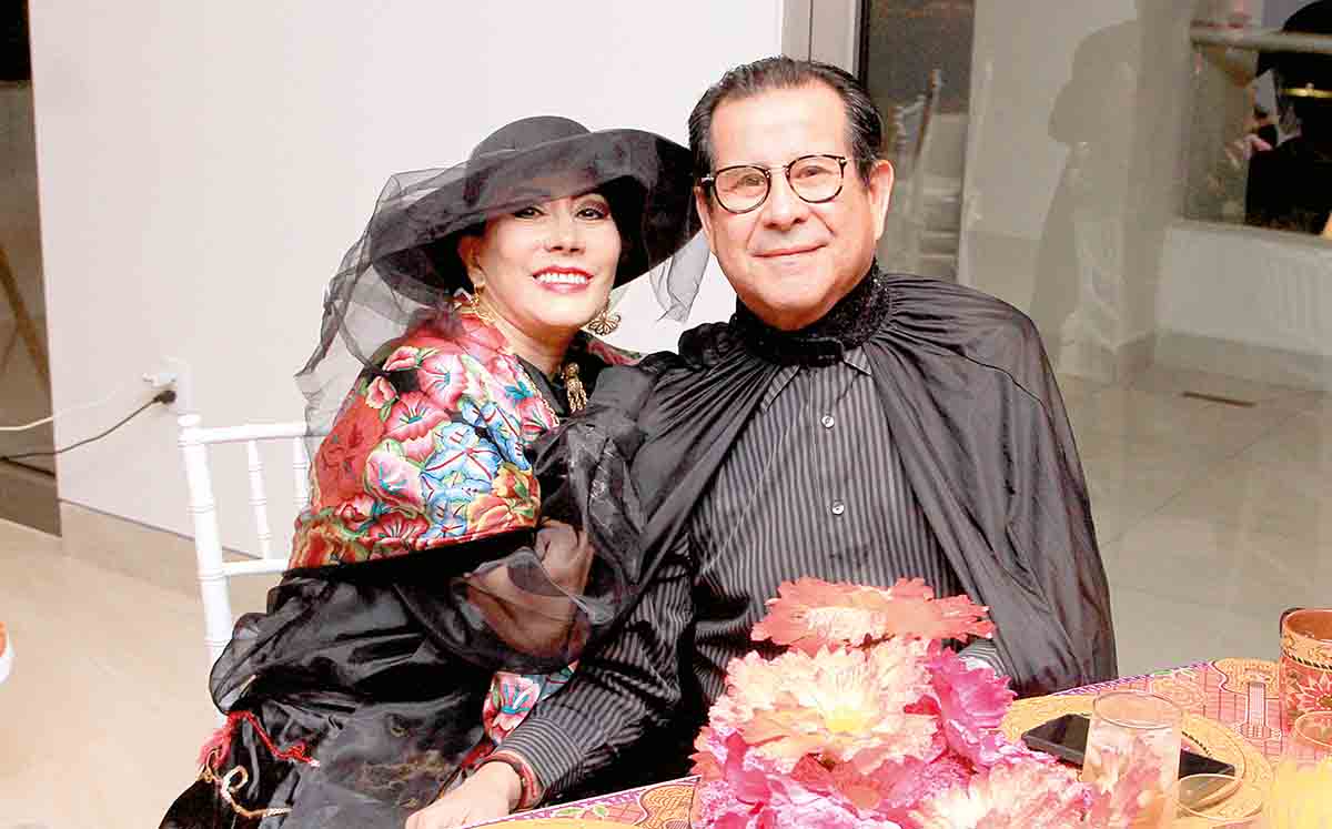 LOURDES ZAVALA Y JOSÉ GARCÍA PIÑA llegaron con sus mejores outfits al evento