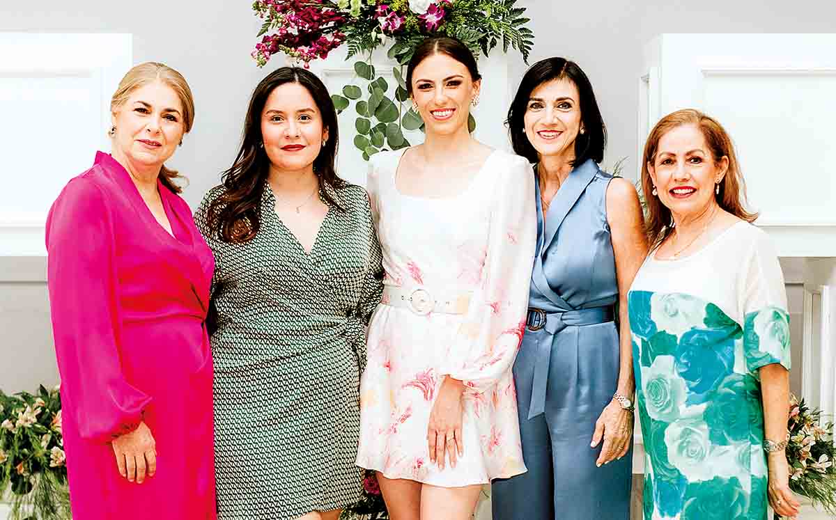 Asistentes del evento lucieron hermosas bajo nuestra lente