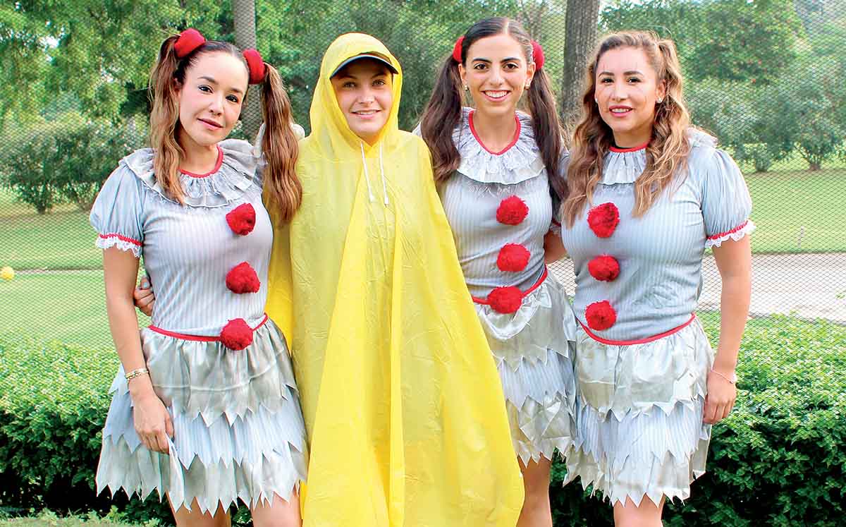 MIRIAM AYALA, PATRICIA CRUZ, PAOLA RODRÍGUEZ y MARLEN RICO como el payaso IT y Georgie