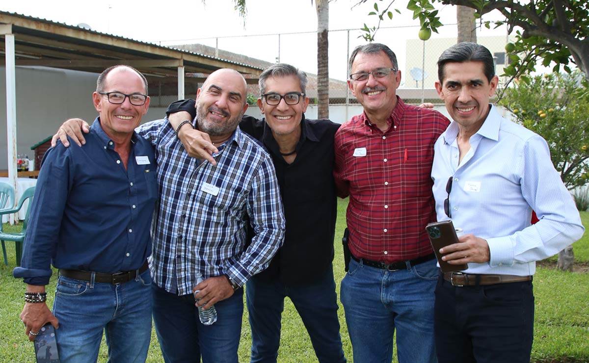 Enrique, Chino, Toño, Oscar y Fabricio