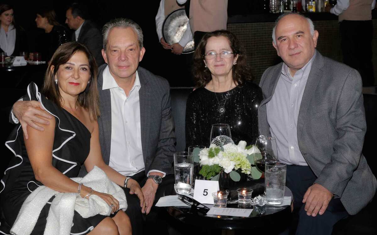 Herminia Guardado, Gustavo Torres, Gabriela Wise y Jorge Wise