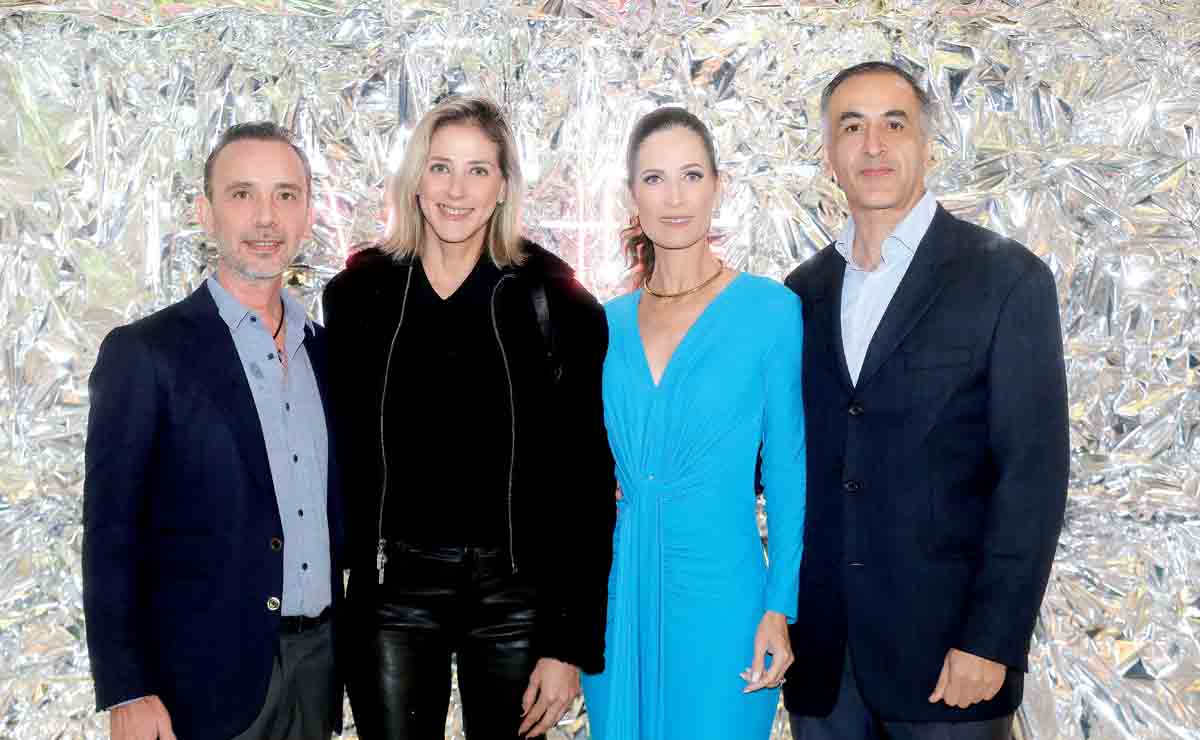 Javier Benítez, Verónica Hernández, Stephanie Stamos y Roberto Cabello / Daniel Saldívar
