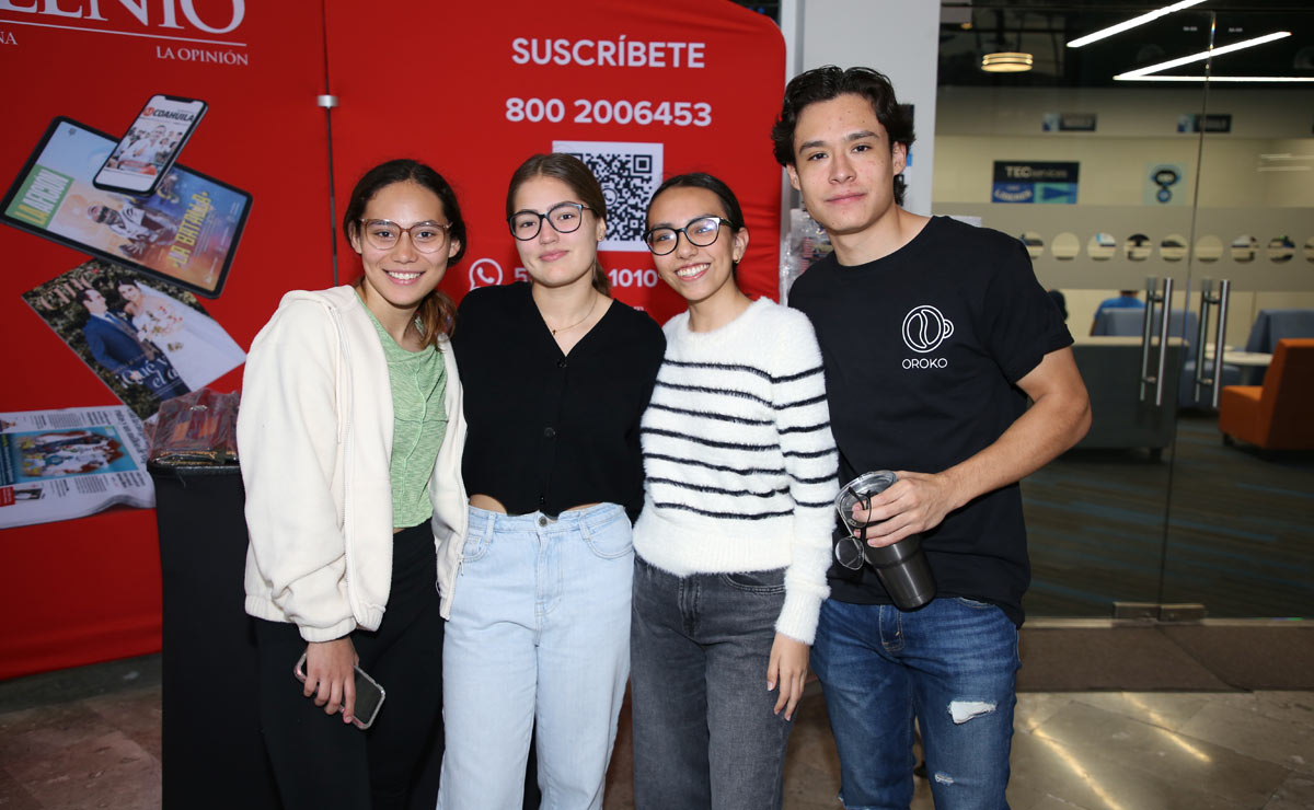 Pamela, Gabriela, Victoria y Luis