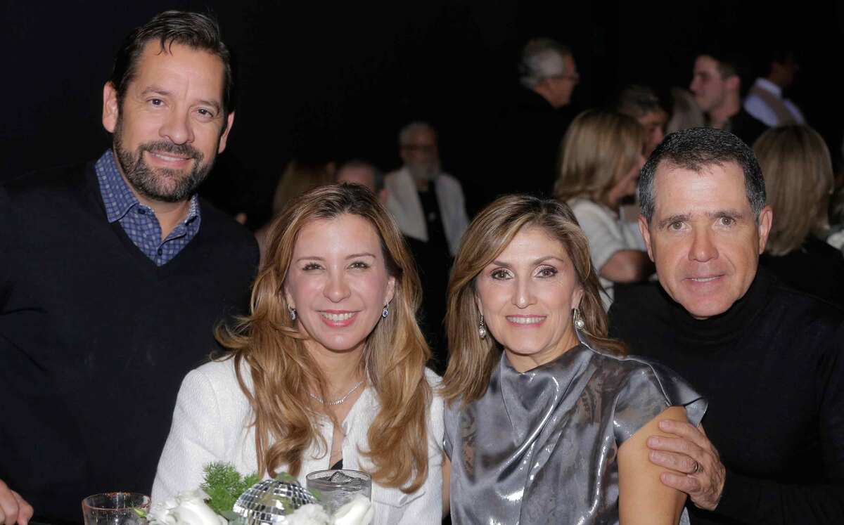 Rosendo Quintanilla, María De la Garza, Ivonne Mireles y Juan Elizondo