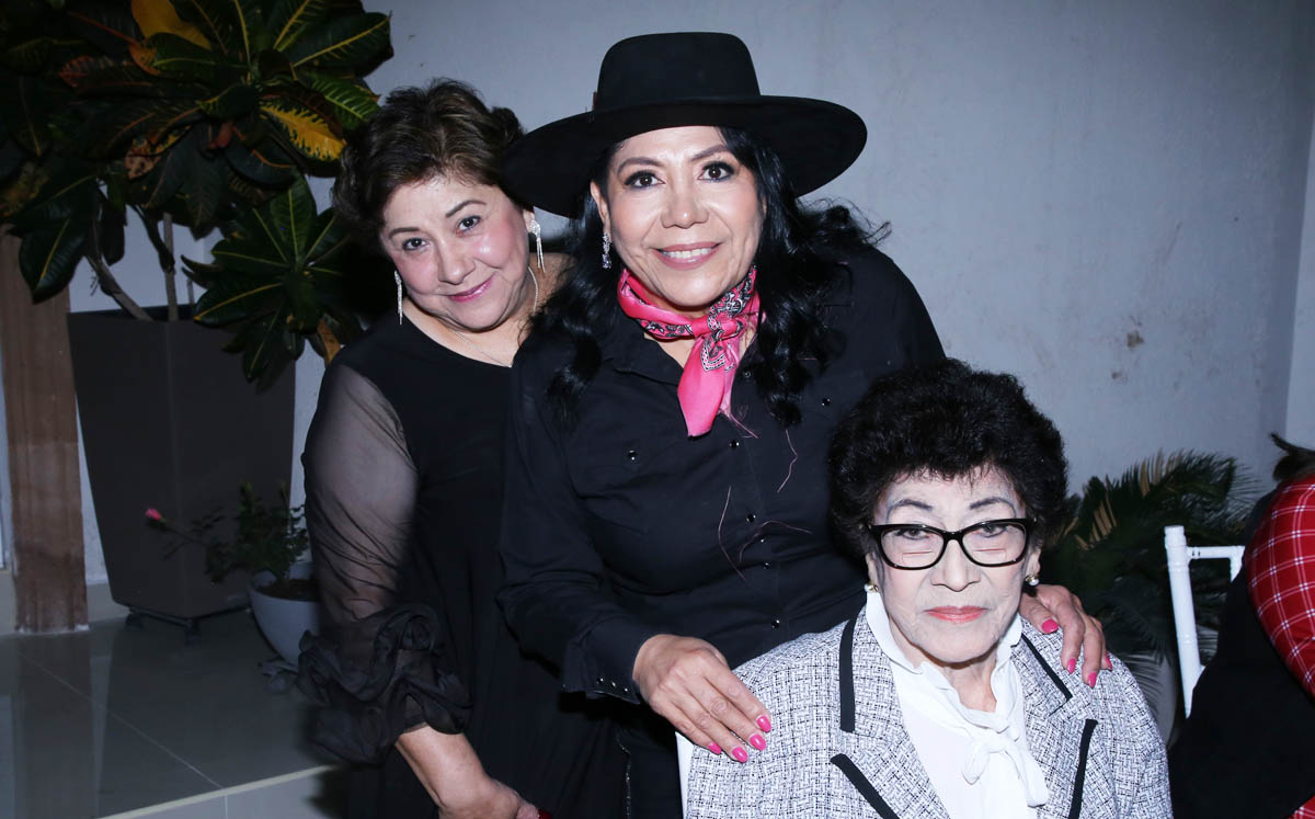 Leticia, Martha y Socorro