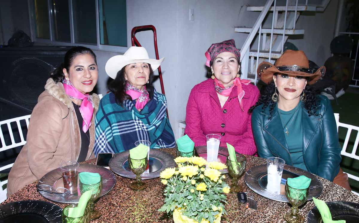 Rebeca, Rosario, Maribel y Luisa