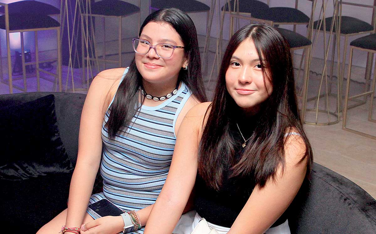 JAQUI GARCÍA Y XIMENA SILVA festejaron junto a Leo de sus XV años