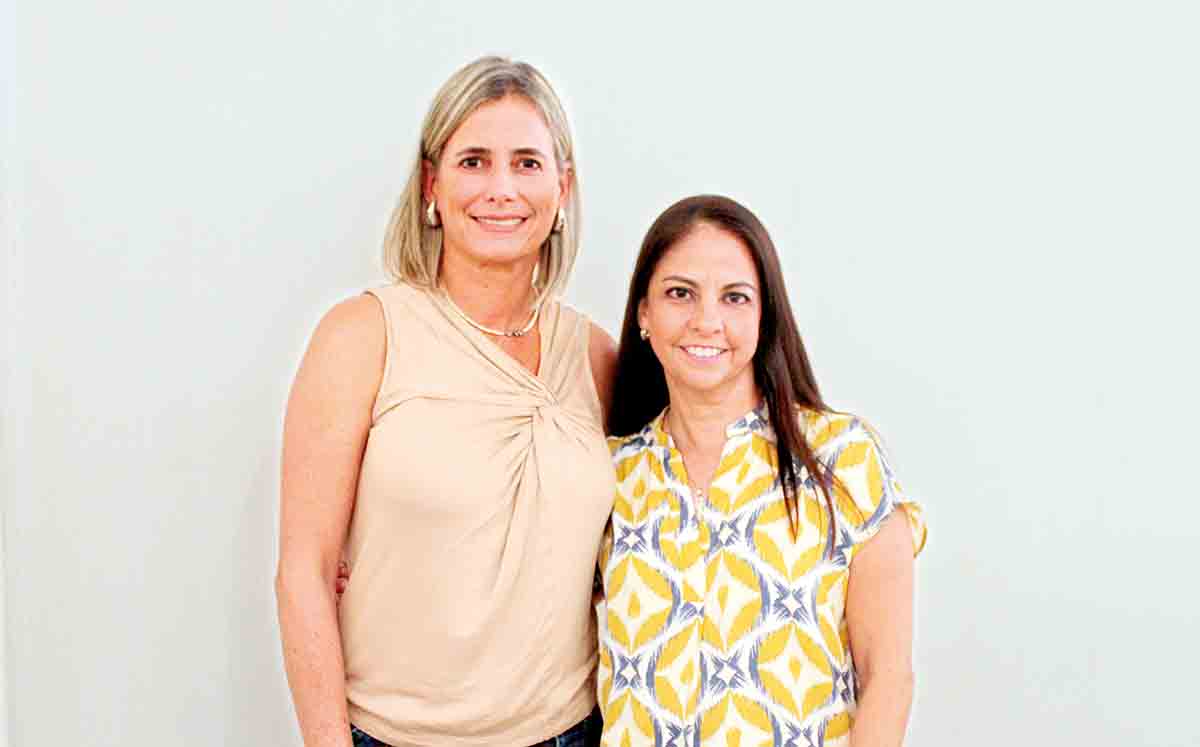 PATY LOZANO Y MARCELA QUINTANILLA estuvieron presentes en la lotería de la UFCM