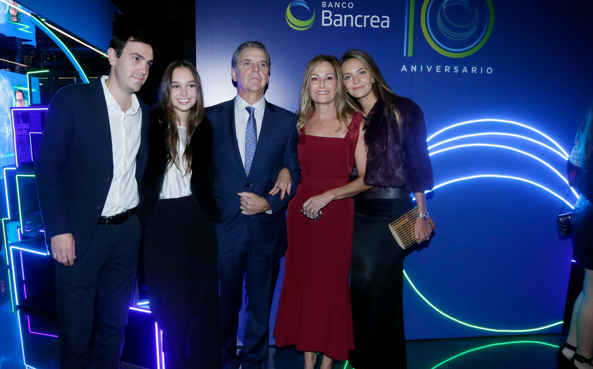 Alejandro Martínez, Sofía Martínez, Alejandro Martínez, Yolanda Torres de Martínez y Cordelia Martínez / Foto: Omar Valdez