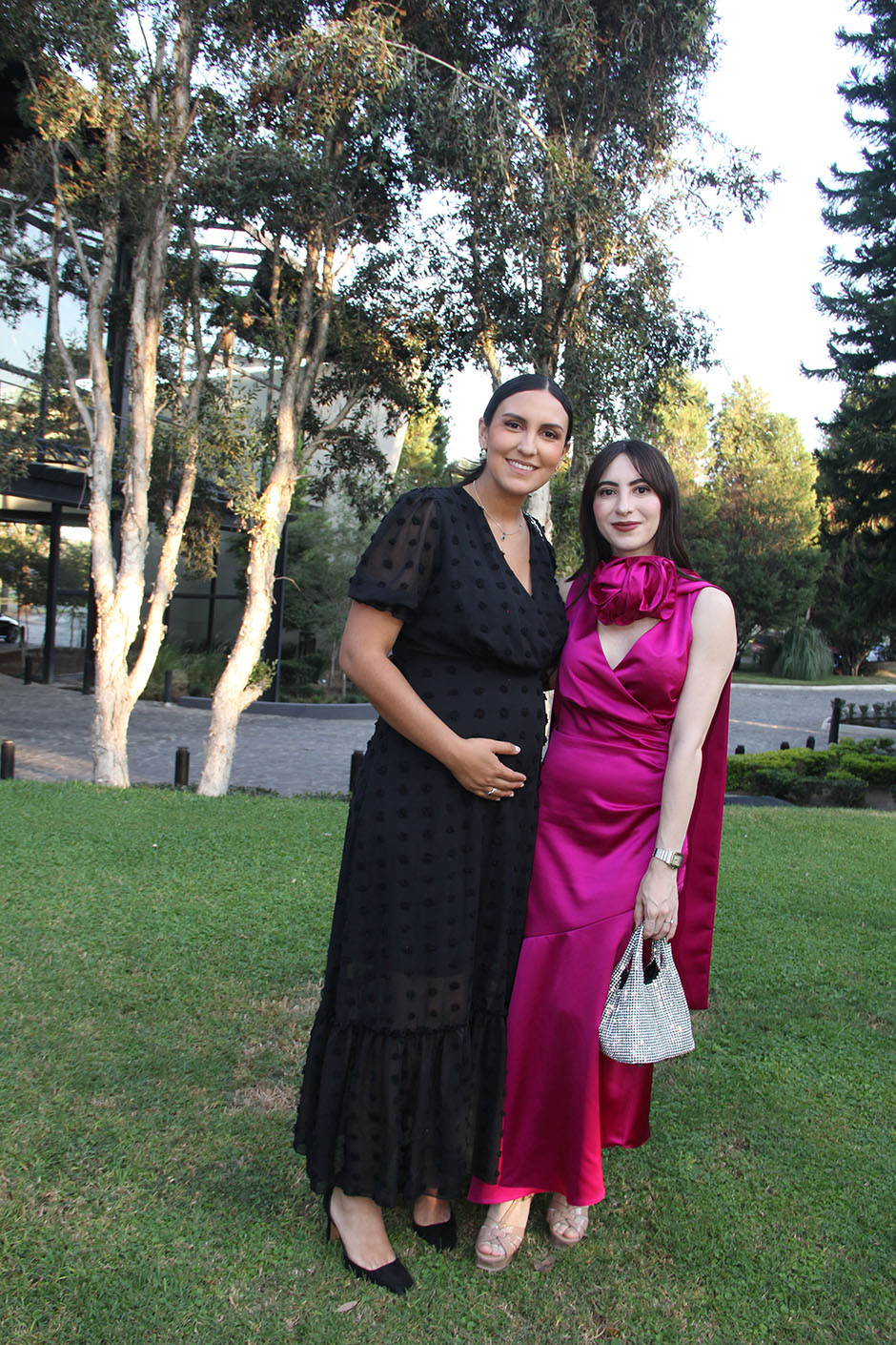 Daniela de la Torre y Mariana Osuna