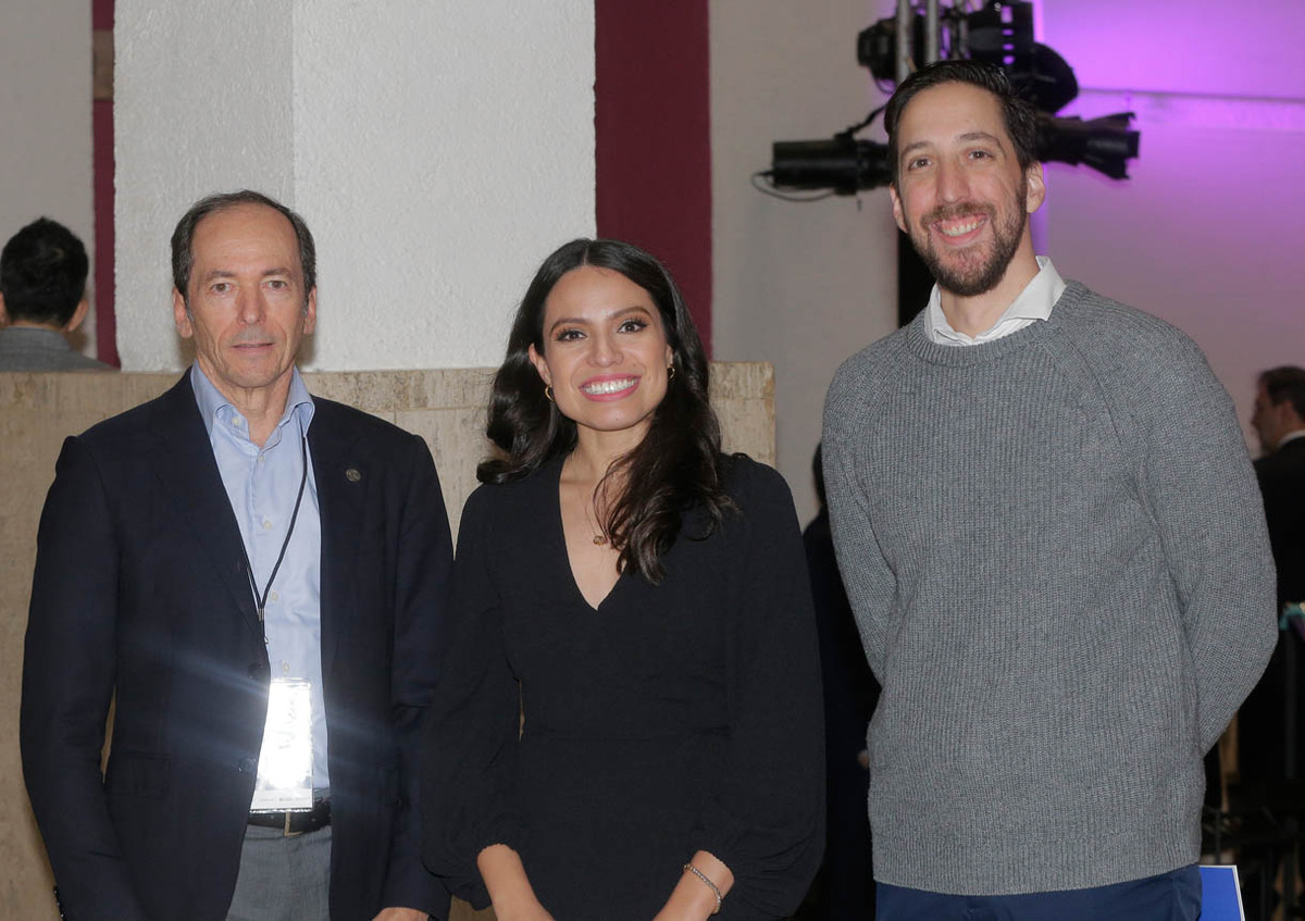 Federico Garza, Alma Pérez y Carlos Garza