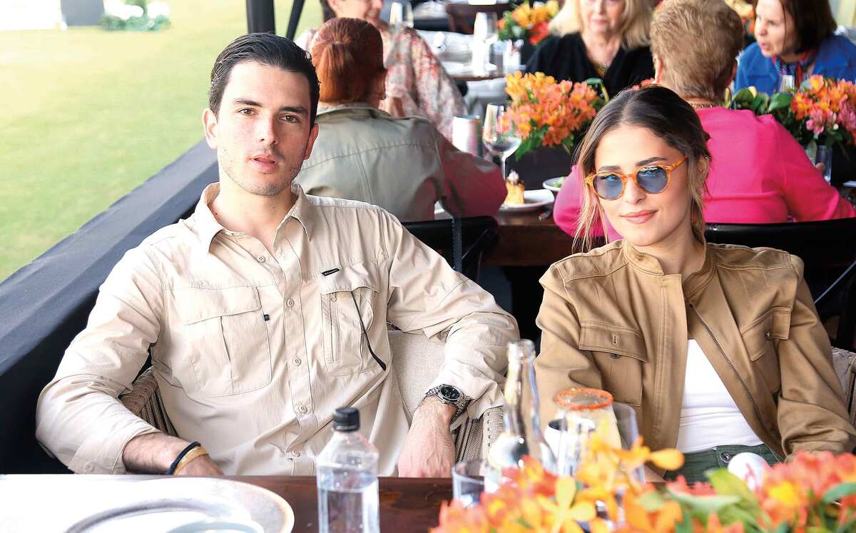 Micky Zertuche y Fernanda Doris