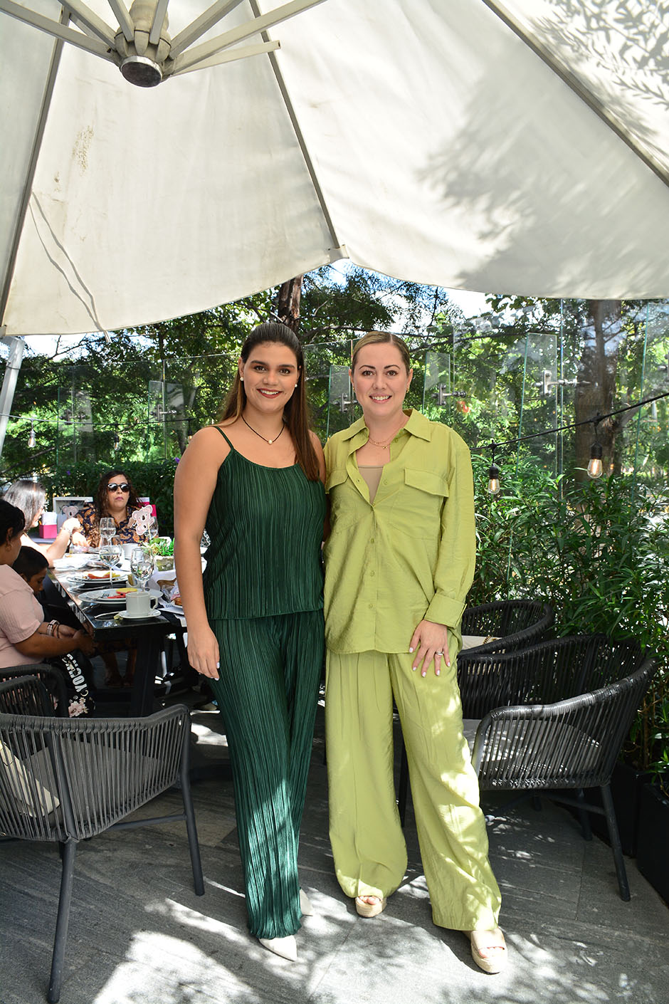 Regina Guízar y Natyeli Ramírez