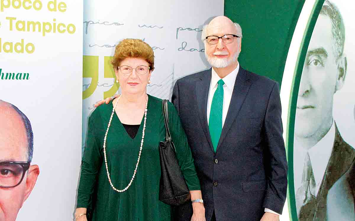 CHELA CELIS Y FELIPE PEARL presentes en el 50 aniversario de la Fundación Fleishman en el Metro