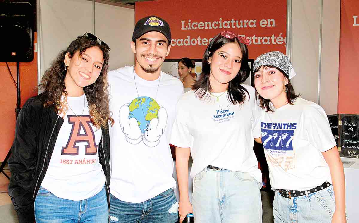 ANA YAÑEZ, DANIEL QUINTANAR, DANNA DÍAZ Y BERE DÍAZ participaron en stands, talleres, conferencias y actividades interactivas