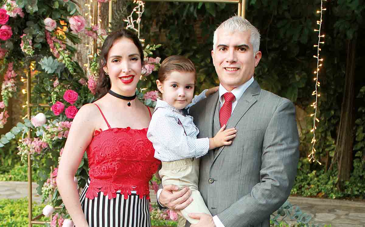 FERNANDA BERLANGA, DANIEL COUTIÑO Y MATÍAS COUTIÑO llegaron con sus mejores outfits a la boda de Esther y Luis
