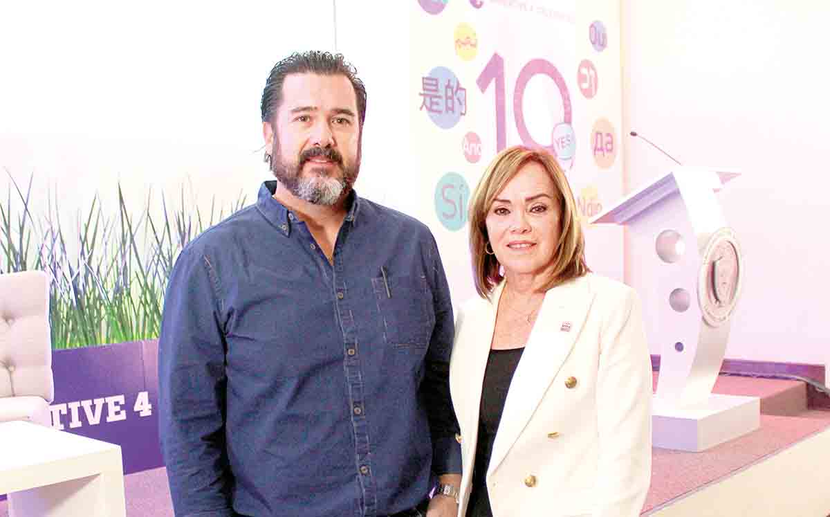 CARLOS JULIÁN SIERRA Y ANA LETICIA SIERRA nos regalaron sus mejores sonrisas en Narrative 4