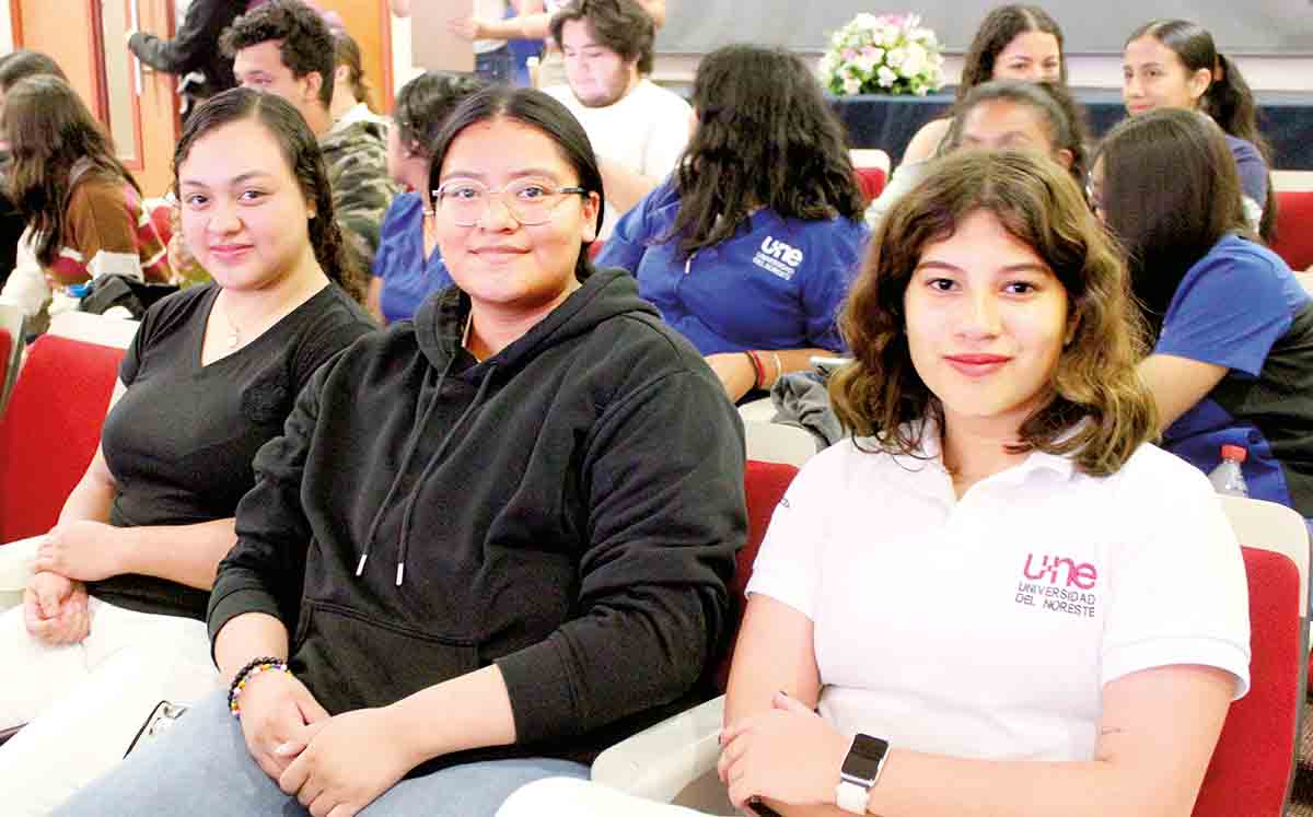 JOHANNA RAMÍREZ, IVETTE HERNÁNDEZ Y SOFÍA DAANE estuvieron presentes en las conferencias y talleres de Narrative 4