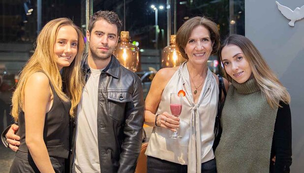 Karla Bravo, José María Banegas, Angélica García y Andrea Bravo (Fotos: Yanahui F. Sevilla)