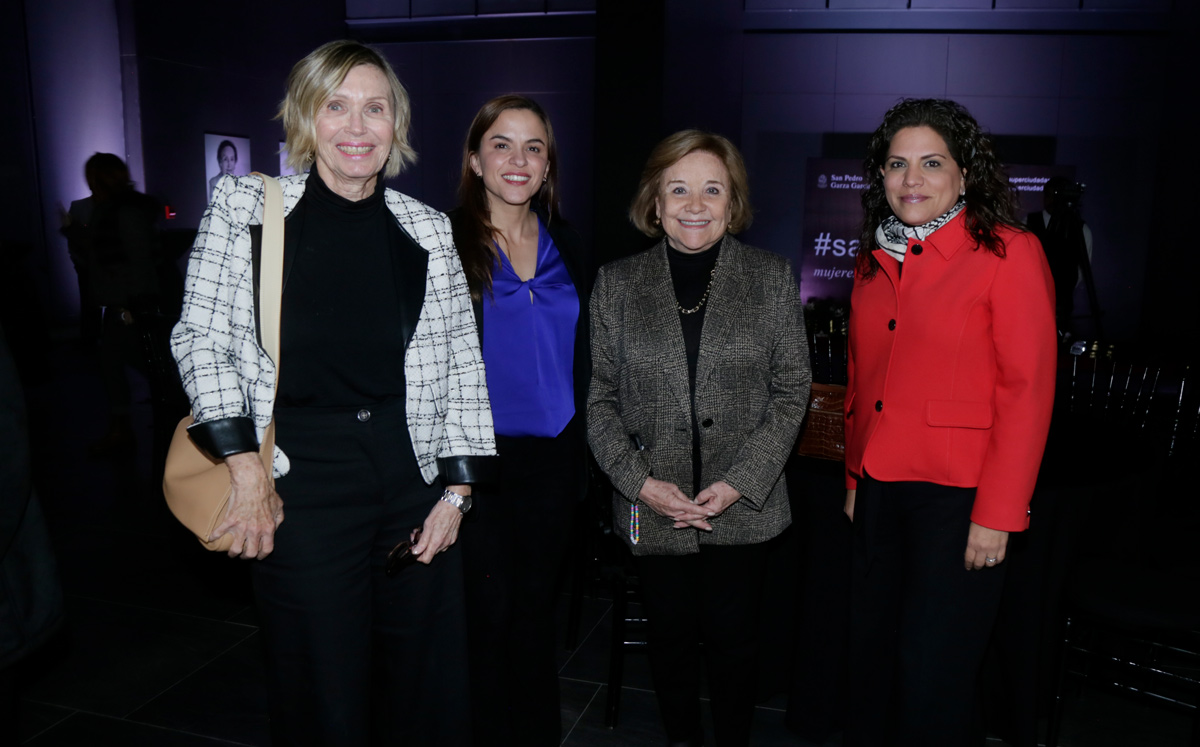 Susana Segovia, Vivianne Clariond, Muñe Yturria y Roble García / Foto: Omar Valdez