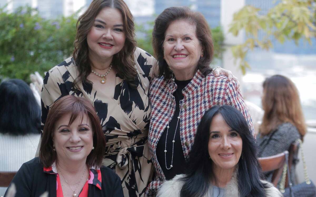 Betty Rubio, Queta Elizondo, Coca Ortega y Ana Roesch