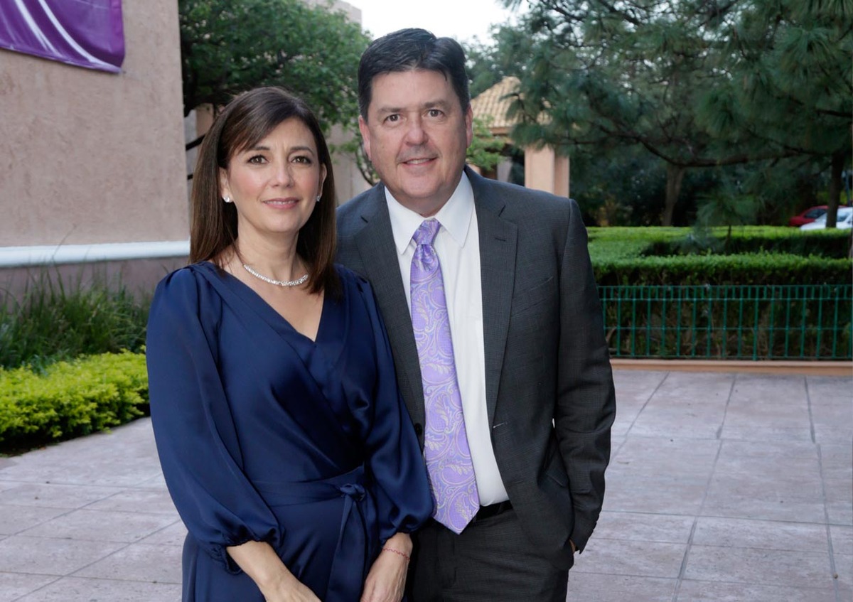Martha Méndez de González y Salvador González