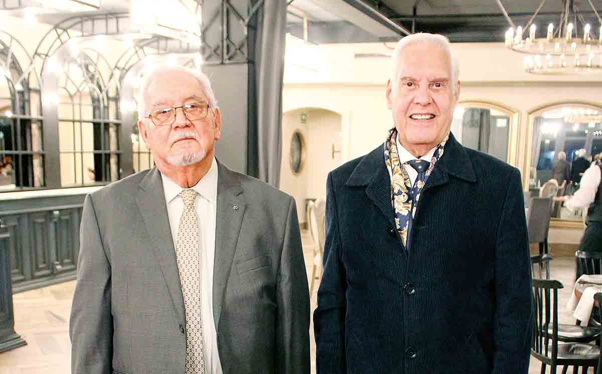 AMILCAR HUERTA y ENRIQUE ÁLVAREZ VIAÑA degustaron de snacks de MACA