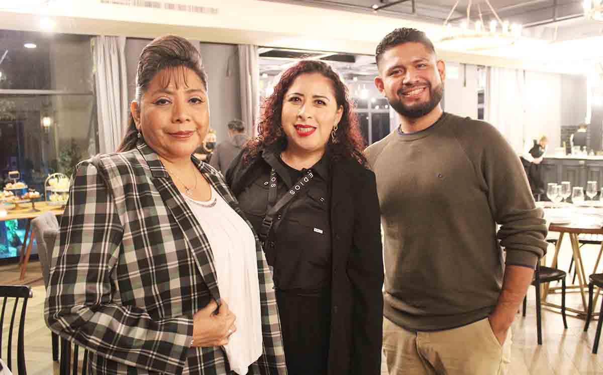 FABIOLA MORALES, FABIOLA RODRÍGUEZ Y SERGIO SÁNCHEZ estuvieron presentes en el salón Amaia