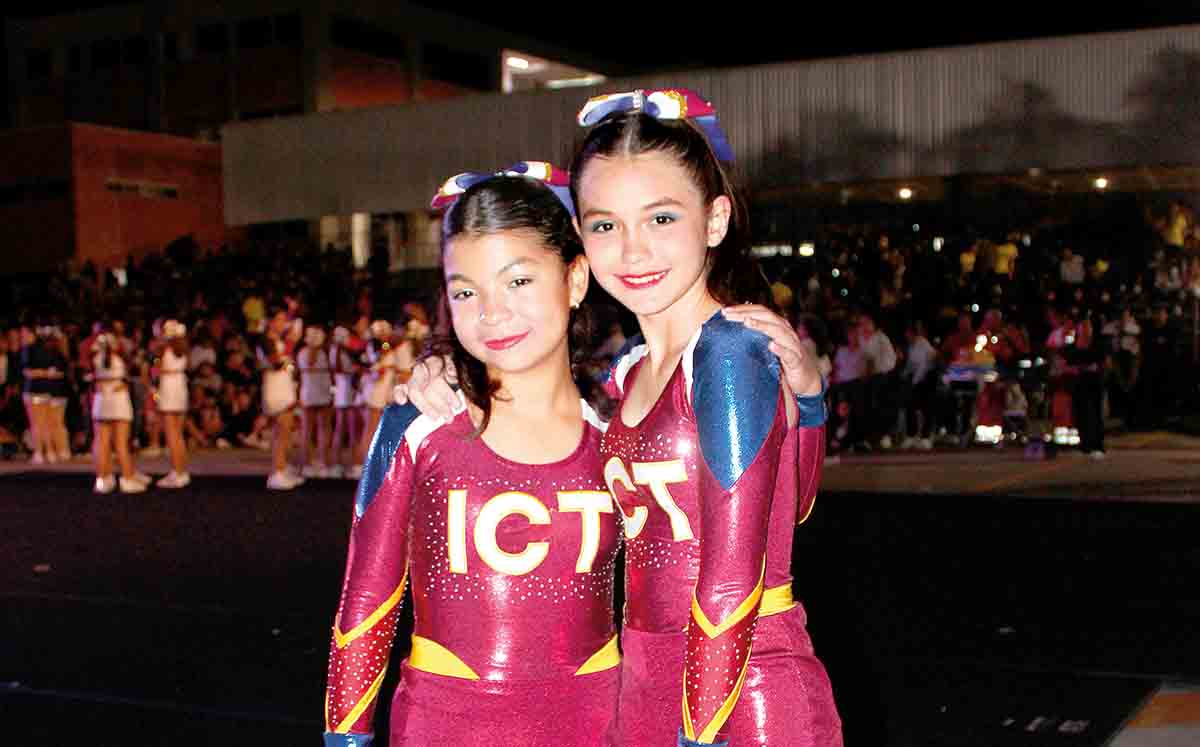 ENHY RIVERA y ZÉLIDEH ARGÜELLO participaron en la inauguración de los Juegos Interjesuíticos