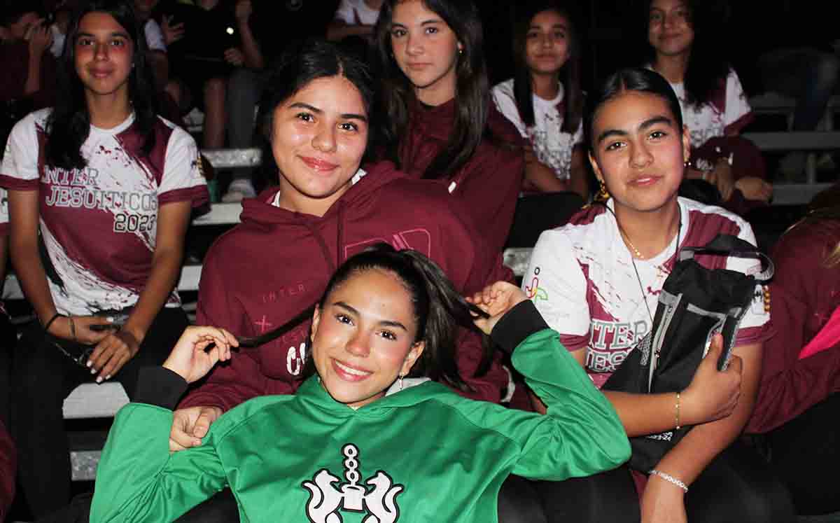 XIMENA DE LOS SANTOS e ISABELLA RIVERA ARTEAGA disfrutaron de los Juegos Interjesuíticos 2023