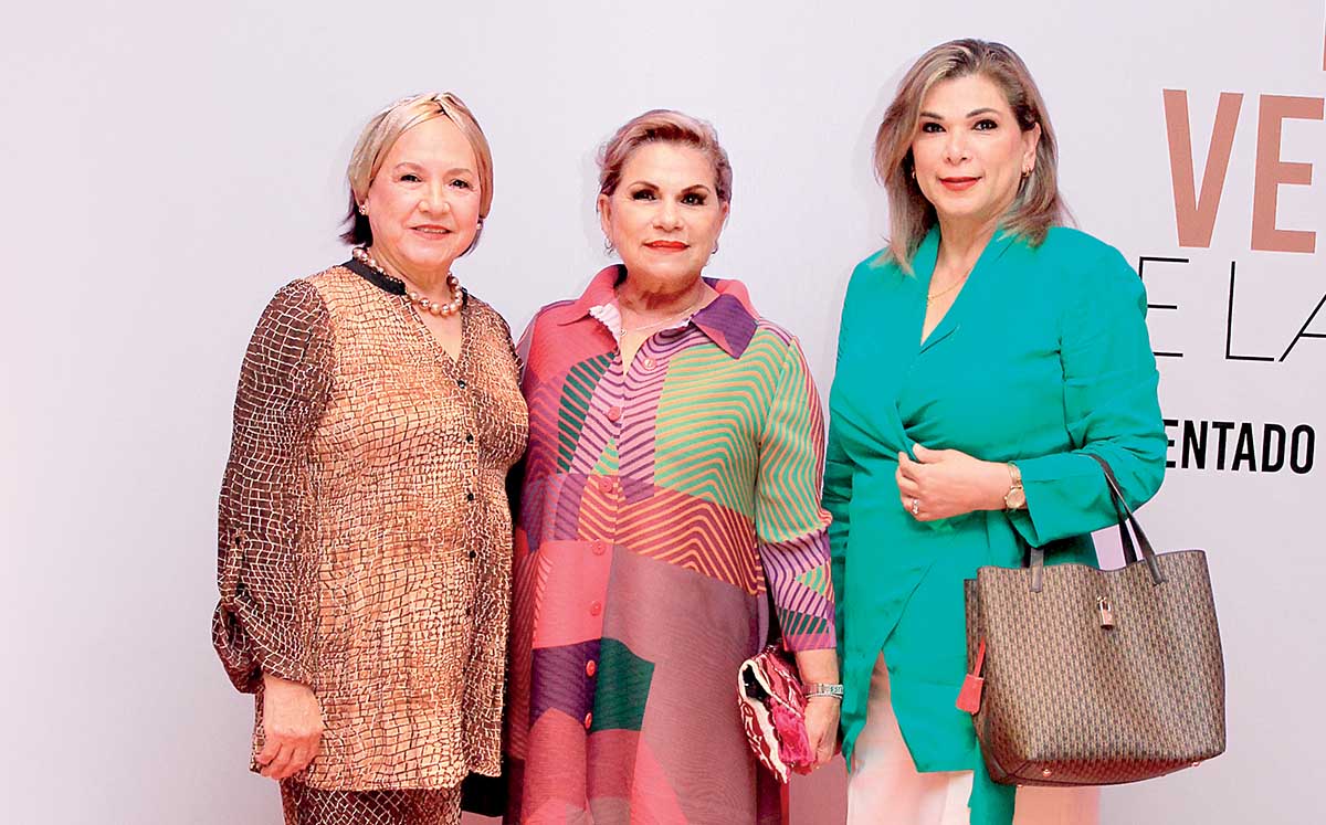 MARÍA ELENA DÁVILA, HILDA DEL ÁNGEL E ISELA DE ABUD llegaron con sus mejores outfits al Deportivo Español