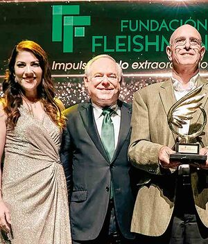 MARIANA PRIEGO, HENRY FLEISHMAN, FERNANDO ASTABURUAGA Y ROBERT FLEISHMAN conmemoraron el 50 aniversario de la Fundación Fleishman
