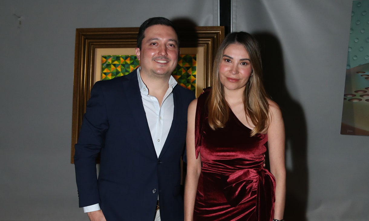 Jesús Riojas y Alejandra Yllan