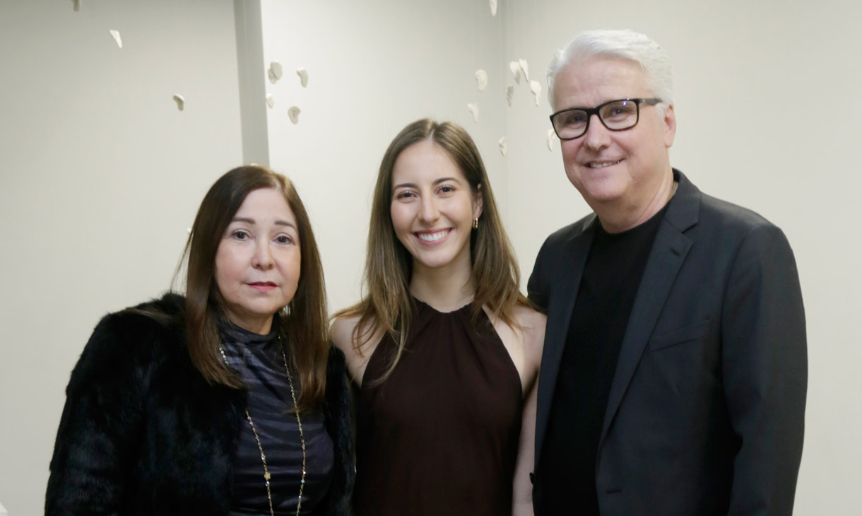 Gloria Martínez de Zambrano, Patricia Zambrano y Rogelio Zambrano