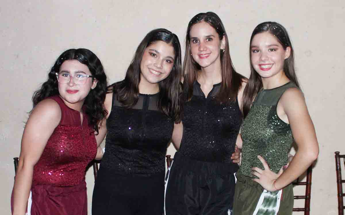 REGINA ESPINOLA, MARIANA RAMIREZ, MARCELA CANSECO, DANIELA RAMIREZ llegaron con sus mejores outfits al Deportivo Español