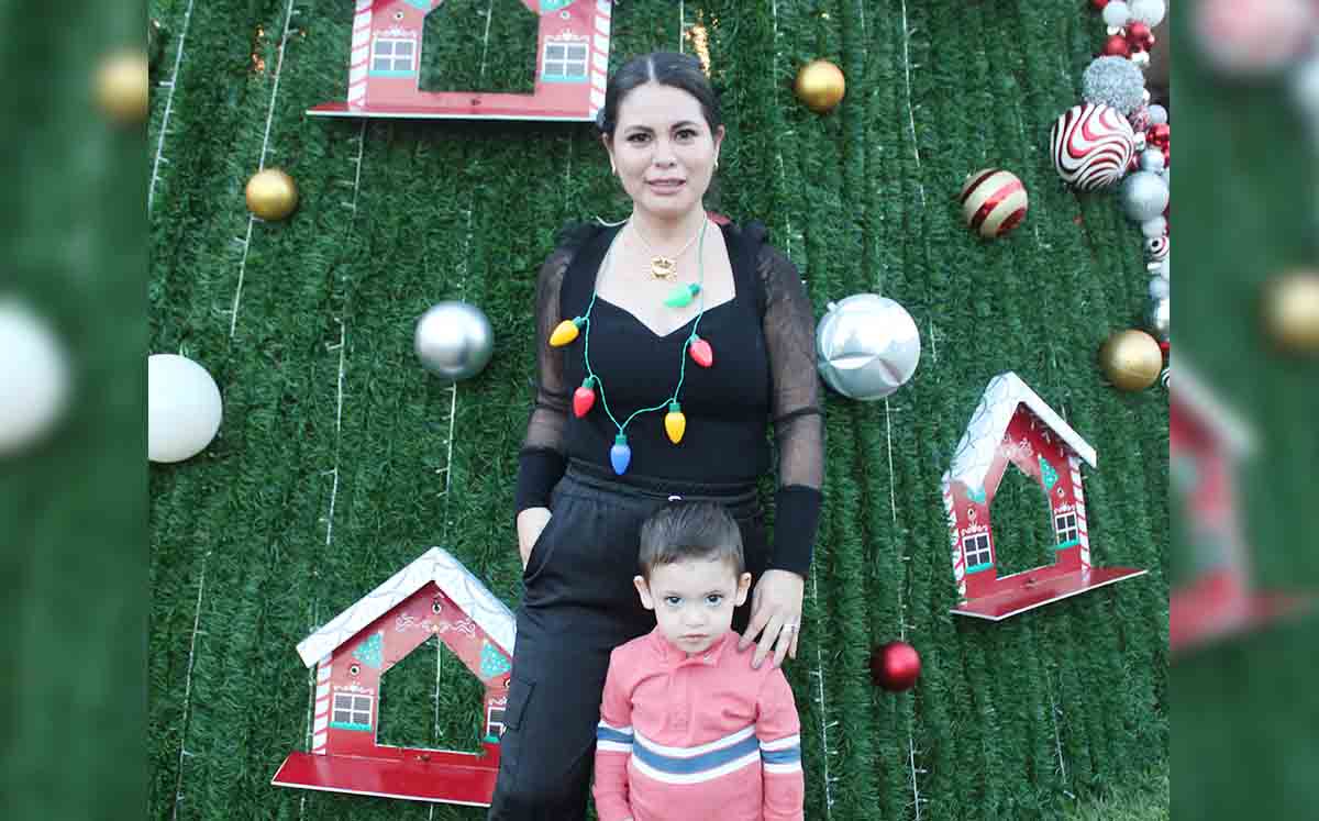 MONSERRATH LÓPEZ y ALEJANDRO ARIAS disfrutaron de la tradicional posada
