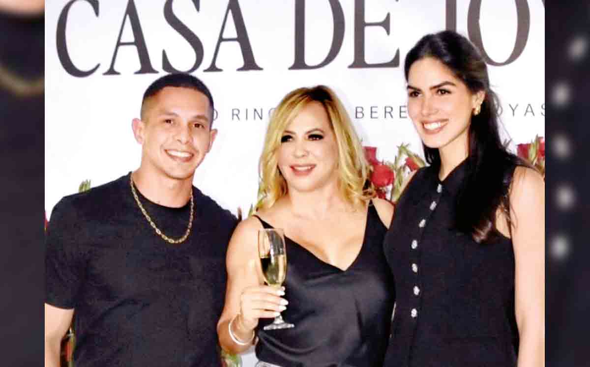 JAIME TURRUBIATES, LORENA BERENICE ACUÑA Y ARIANE MARTÍNEZ