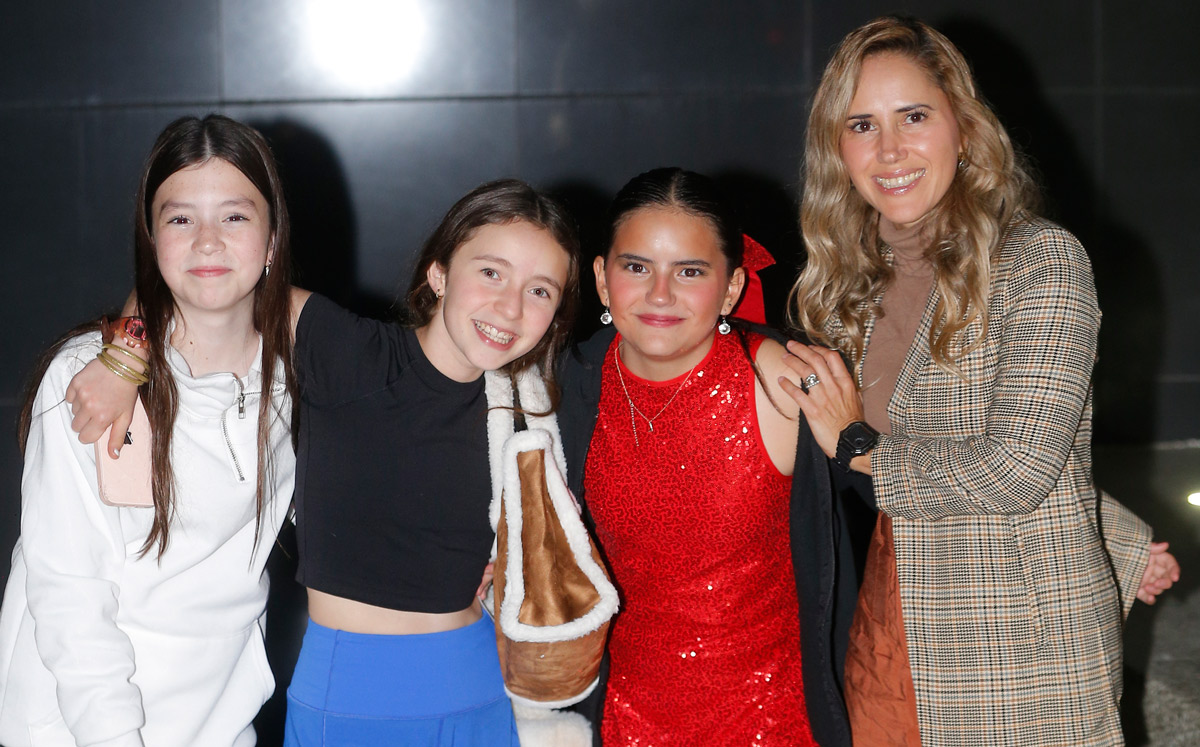 Cordelia Camargo, Laya Cázares, Fátima González y Olaya Guajardo de Cázares / Foto: Daniel Saldívar
