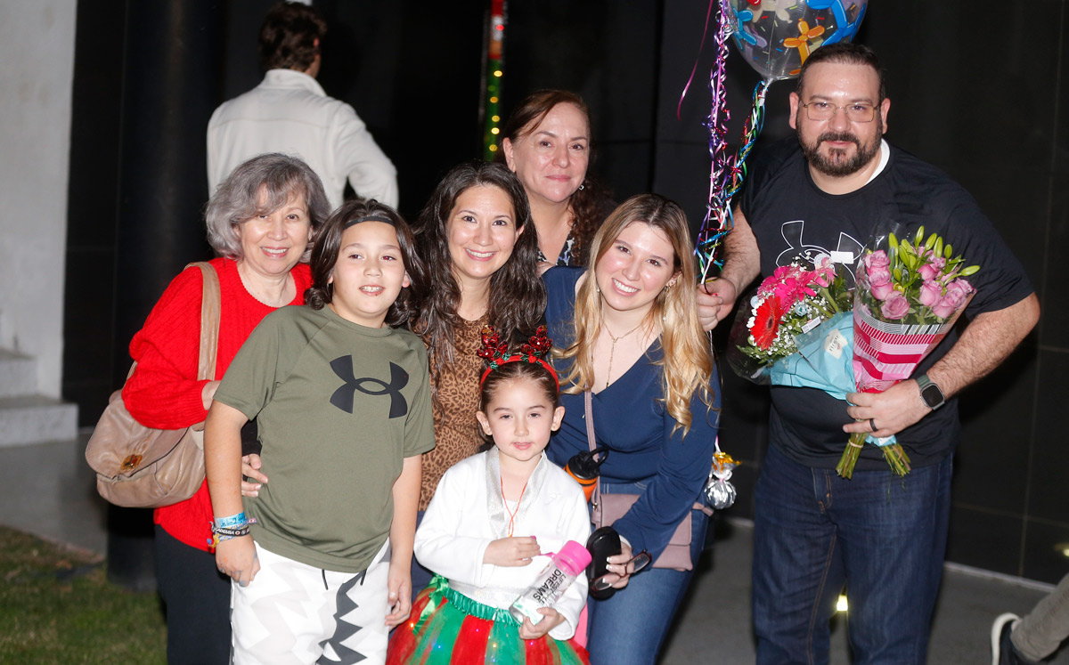 Eugenia Moreno, Dulce González, Olga Villarreal, Isabel Orozco, Daniel Orozco, Diana González y Marco Orozco / Foto: Daniel Saldívar