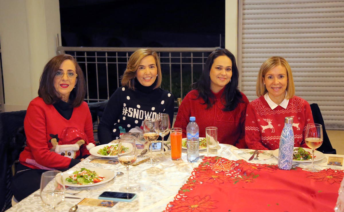 Lupita, Marcela, Angelina y Linda