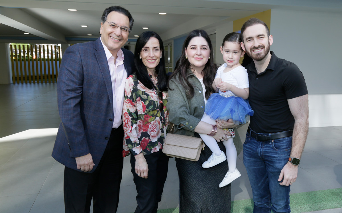 Ricardo Safi, Marisa de Safi, Paola Safi de Lozano, Elena Lozano y Daniel Lozano / Foto: Omar Valdez