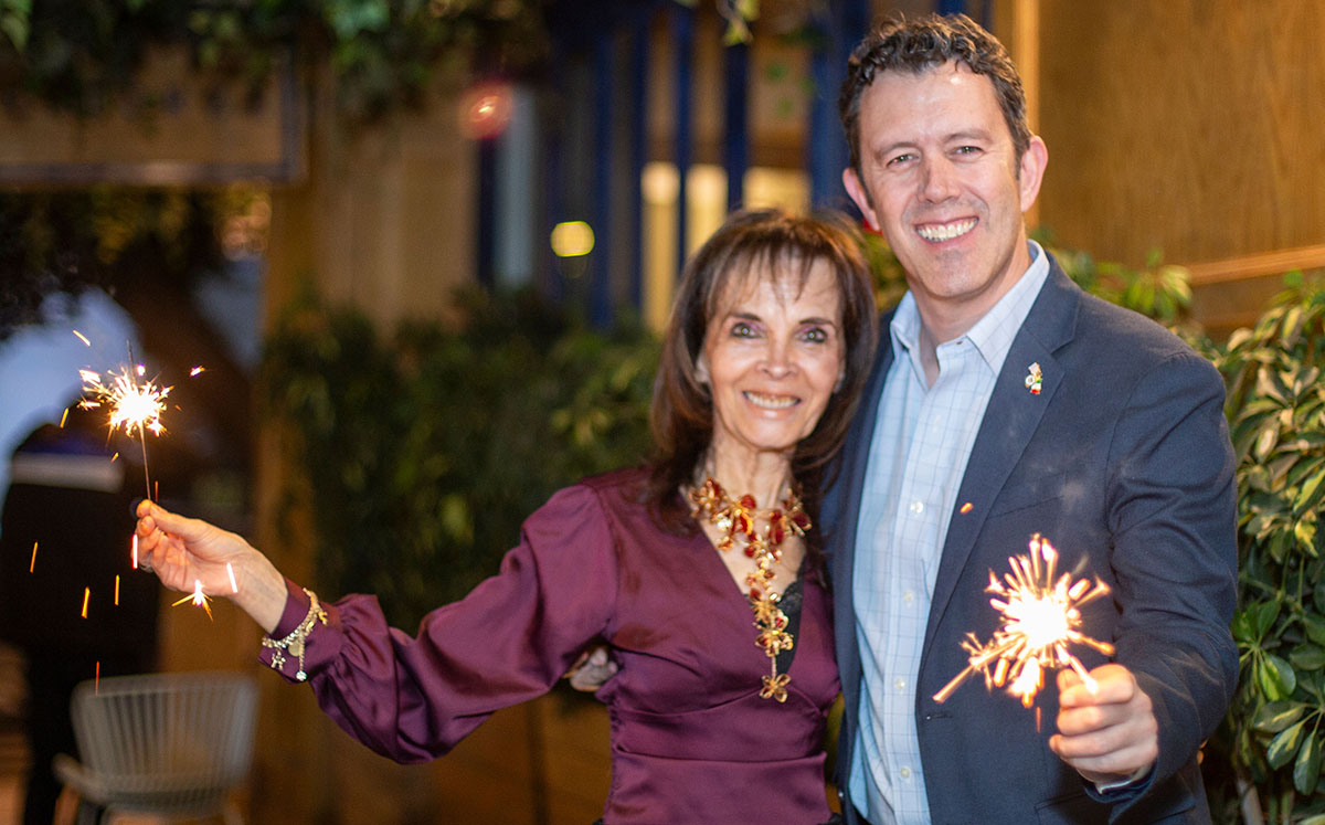 Helen Lozoya y Larry Rubin