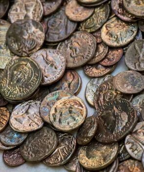 A través de las siguientes aplicaciones puedes descubrir el valor de tus monedas antiguas en segundos (Recuperado: Freepik)